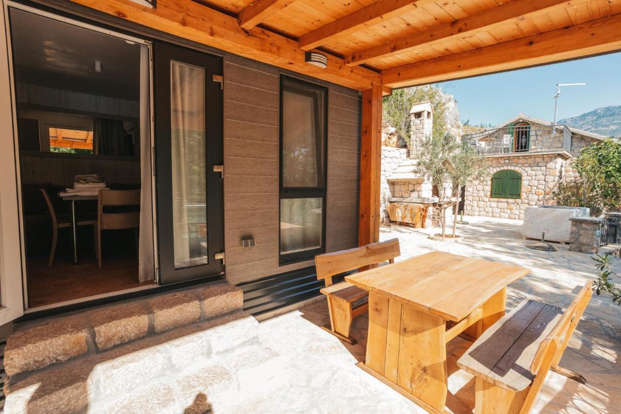 River Huts Zrmanja Obrovac Εξωτερικό φωτογραφία