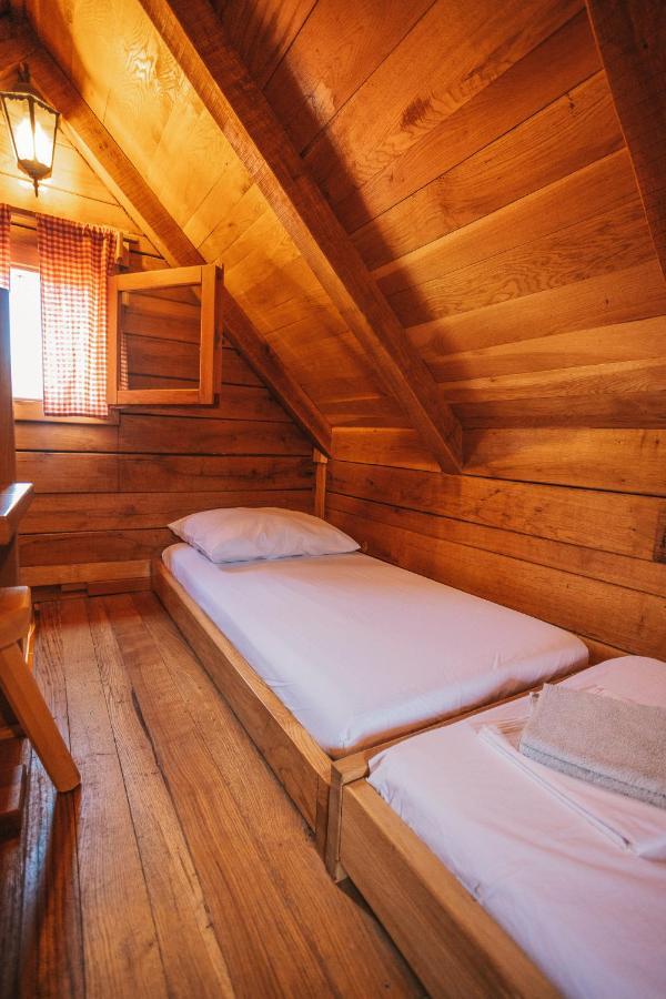 River Huts Zrmanja Obrovac Εξωτερικό φωτογραφία