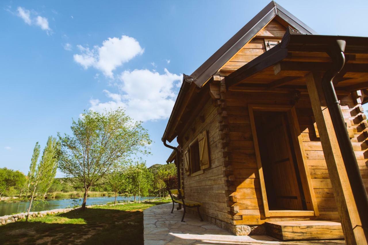 River Huts Zrmanja Obrovac Εξωτερικό φωτογραφία