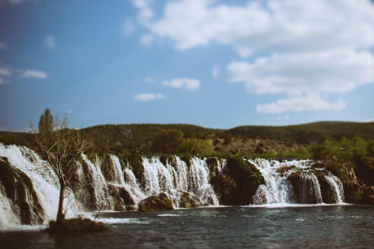 River Huts Zrmanja Obrovac Εξωτερικό φωτογραφία